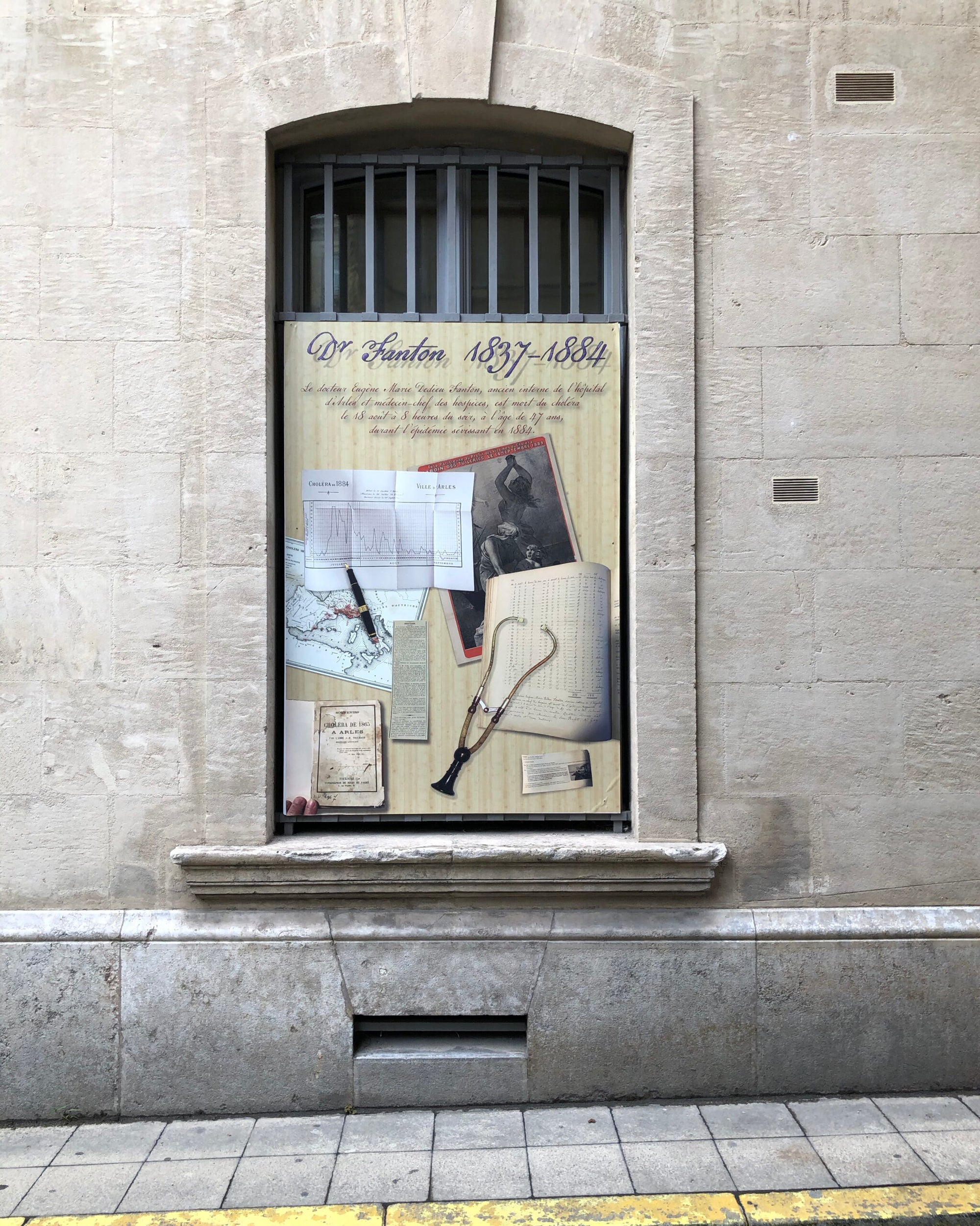 Van Gogh Arles Poster Install